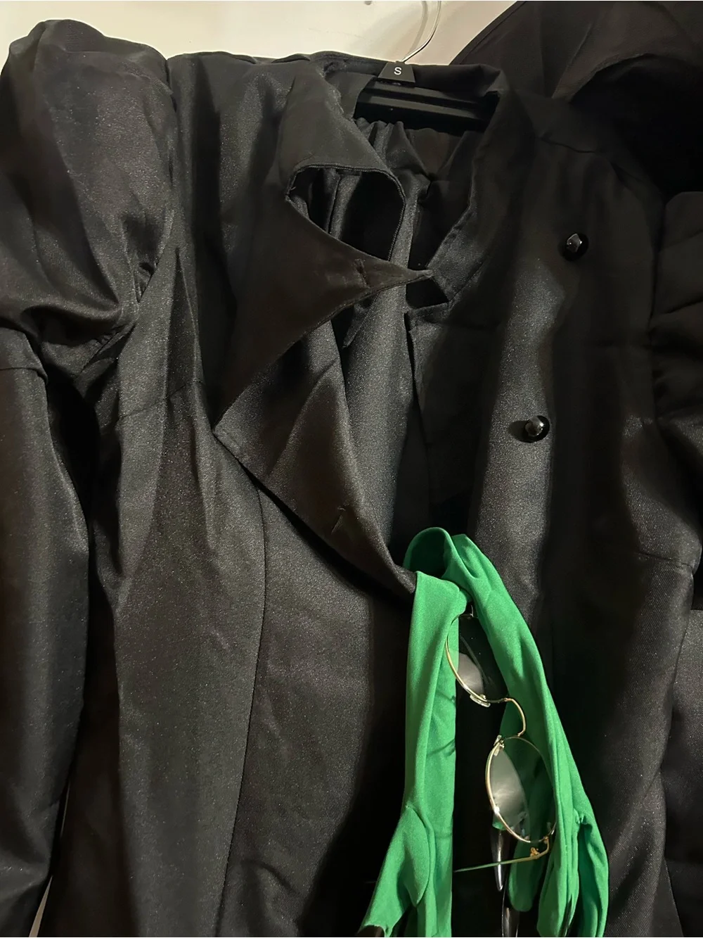 Elphaba Costume Kids Black Coat and skirt Costume w/ Green gloves, glasses, hat